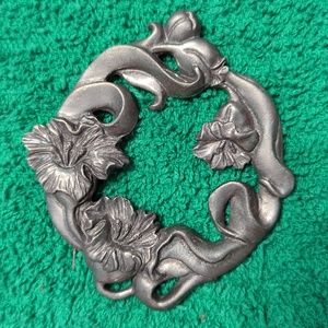 1986 Seagull Pewter Lily Flower Brooch, Canada